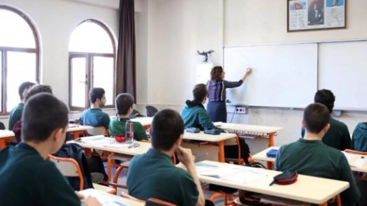 Foto - Eğitim kurumlarında yeni dönem! Güvenlik, öğretmen ve sınav sistemi değişiyor