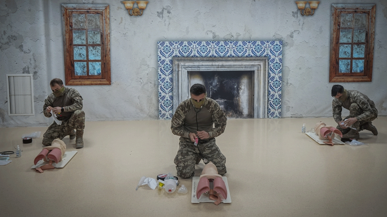 Foto - Eğitimleri dünyaya nam saldı! İşte bordo bereli olmak için aranan özellikler!