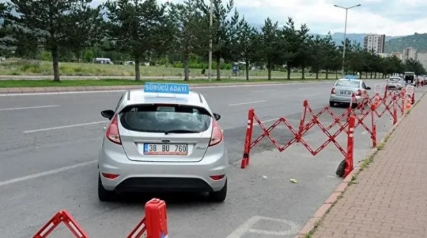 Foto - Ehliyet alacaklara önemli duyuru! Sınav sistemi değişiyor.. Ek haklar tanınacak