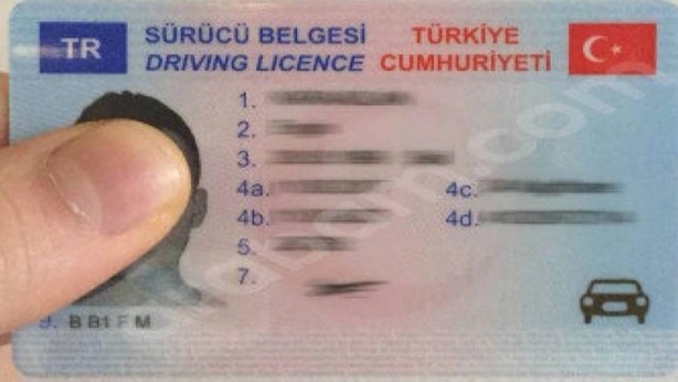 Foto - Ehliyet sahipleri dikkat! Ve kritik açıklama geldi! Bu işlemi yapmayanlar aracını garajda tutmak zorunda kalacak