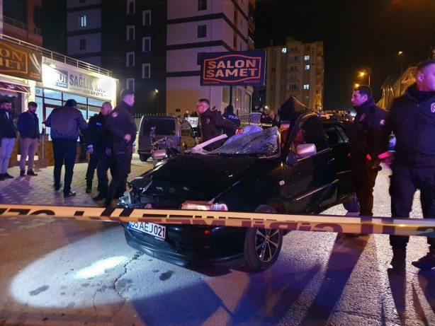 Foto - Ehliyetsiz 16 yaşındaki sürücü dehşet saçtı! Bir arkadaşı öldü, birinin uzuvları koptu