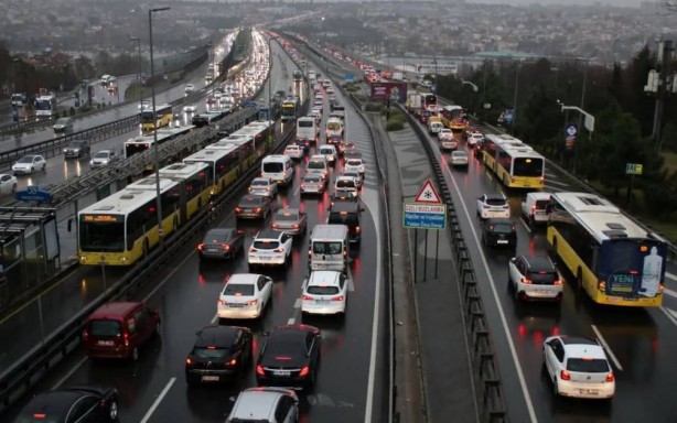 Foto - Ehliyette üst sınırda değişikliğe gidildi: Artık araç kullanamayacaklar