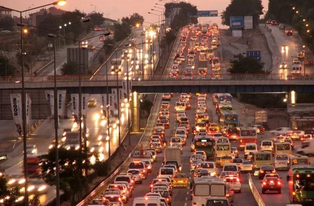 Foto - Ehliyette üst sınırda değişikliğe gidildi: Artık araç kullanamayacaklar