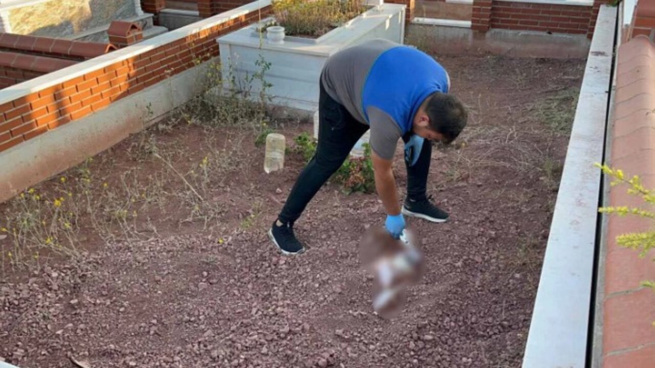 Foto - Ekipler alarma geçti! Mezarlıkta tüyler ürperten olay