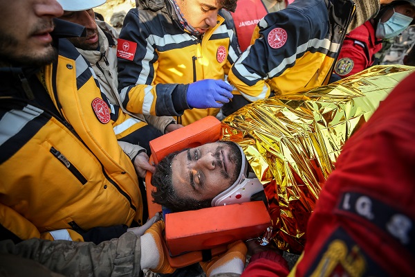 Foto - Ekipler dinlenmeden çalışıyor! Umutlar tükenmiyor tam 149 saat sonra...