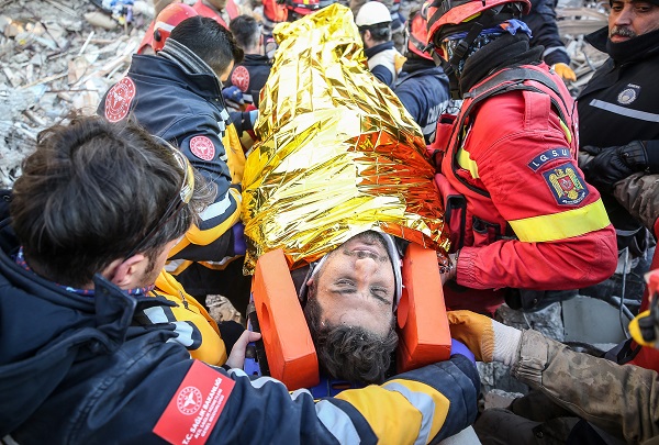 Foto - Ekipler dinlenmeden çalışıyor! Umutlar tükenmiyor tam 149 saat sonra...