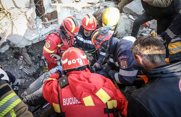 Foto - Ekipler dinlenmeden çalışıyor! Umutlar tükenmiyor tam 149 saat sonra...