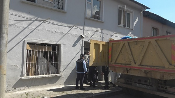 Foto - Ekipler gözlerine inanamadı! Kamyon kamyon boşaltıldı
