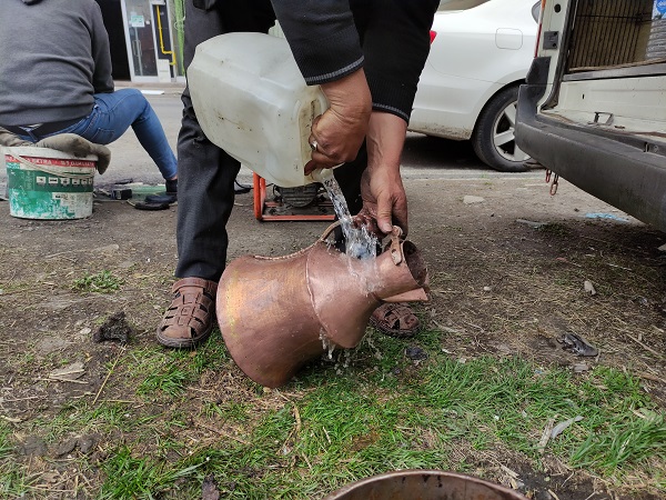 Foto - Ekmeği için şehir şehir dolaşıyor