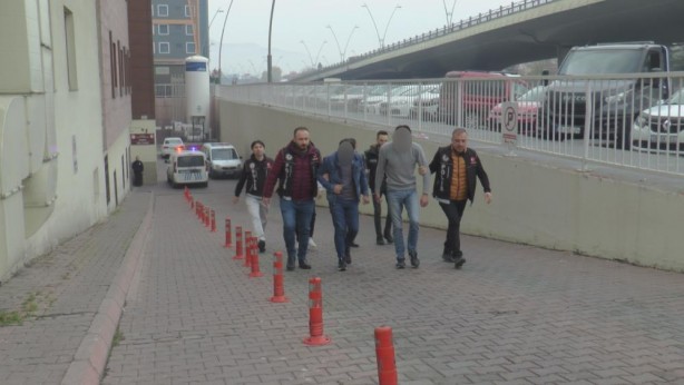 Foto - Ekmeğin içinden çıkanlar şoke etti! Beslemeyin idam edin bunları 