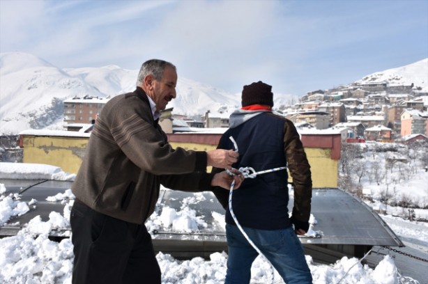 Foto - Ekmek aslanın midesinde! Günlüğü 100 liraya bu işi yapıyorlar