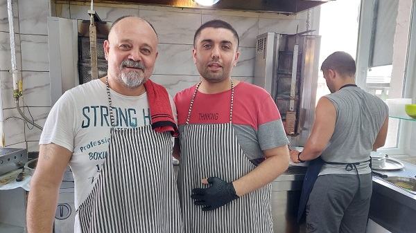 Foto - Ekmek parası için az daha gözlerinden olacaktı! 