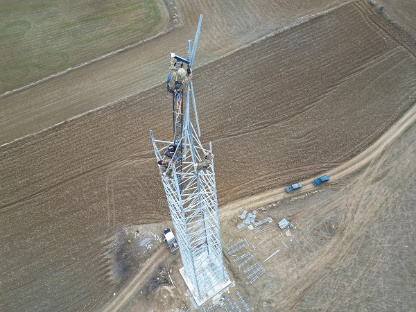 Foto - Ekmek parası için zorlu mesai! 80 metre yükseklikte ölümle dans