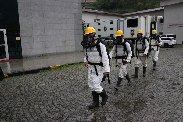 Foto - Ekmek parasını yerin metrelerce altından çıkarıyorlar! Kömür karası eller 