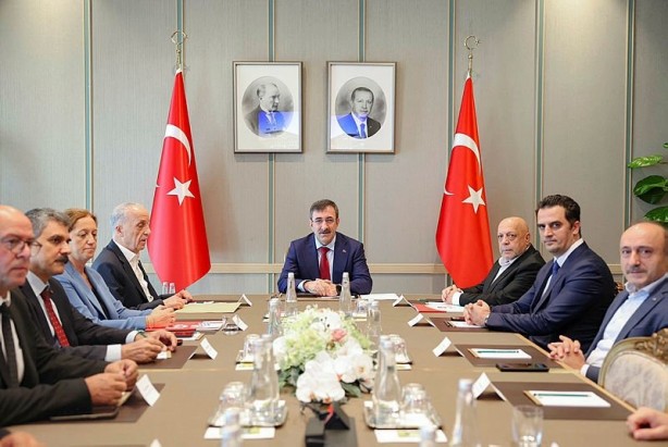 Foto - Ekonomide çifte zirve! Hazine’de ‘yatırım’ Beştepe’de ‘OVP’ zirvesi