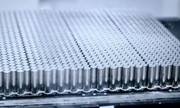 Foto - Ekonomik durgunluğun ayak sesleri! Tesla'nın tedarikçisi genişleme planlarını erteledi