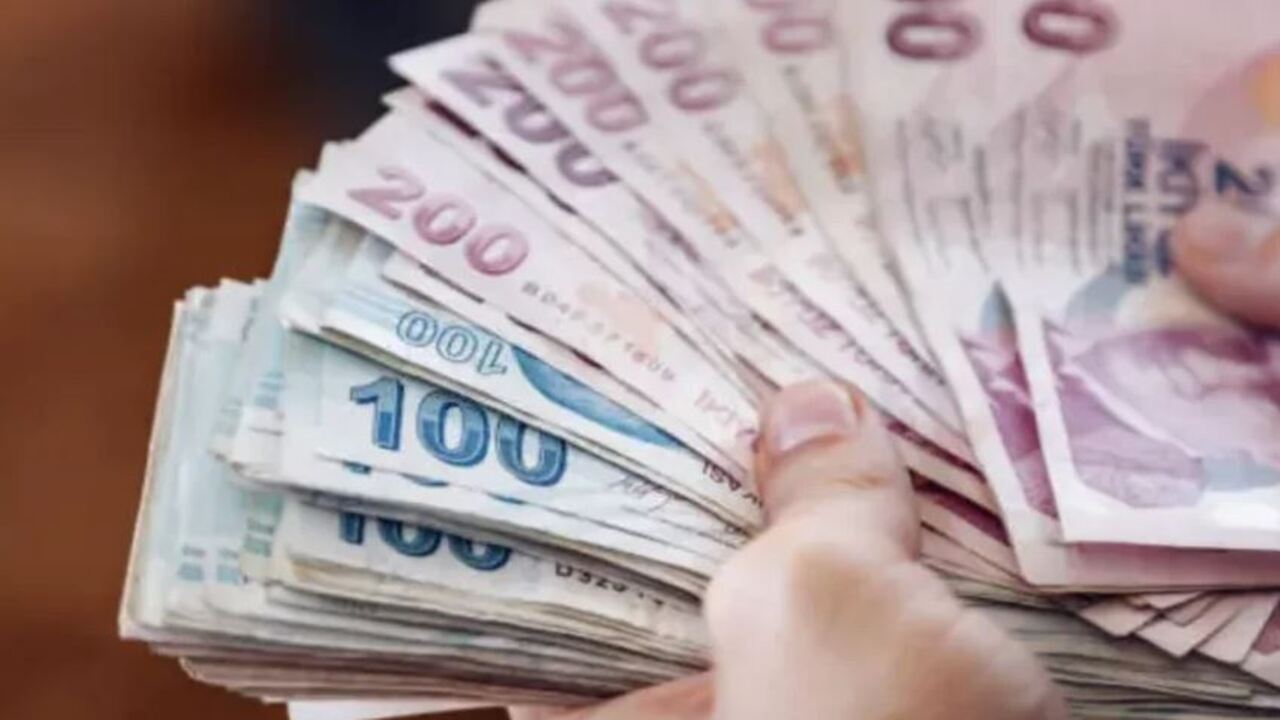 Foto - Ekonomistler, memur ve emekliye temmuz ayında ne kadar zam yapılacağını açıkladı! Oranları 'hayırlı olsun' diyerek duyurdular