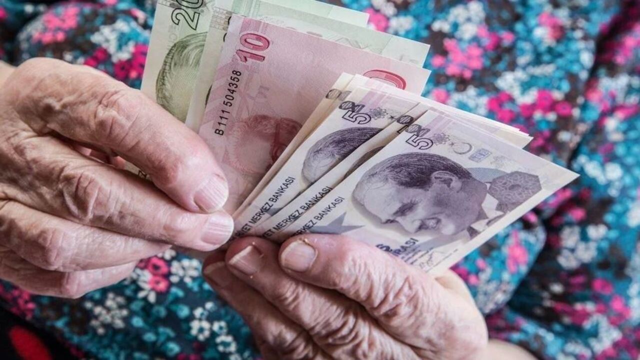 Foto - Ekonomistler, memur ve emekliye temmuz ayında ne kadar zam yapılacağını açıkladı! Oranları 'hayırlı olsun' diyerek duyurdular