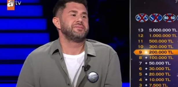 Foto - Ekran başındaki tarih severler çıldırdı! Kim Milyoner’e damga vuran Osmanlı sorusu