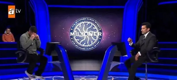 Foto - Ekran başındaki tarih severler çıldırdı! Kim Milyoner’e damga vuran Osmanlı sorusu