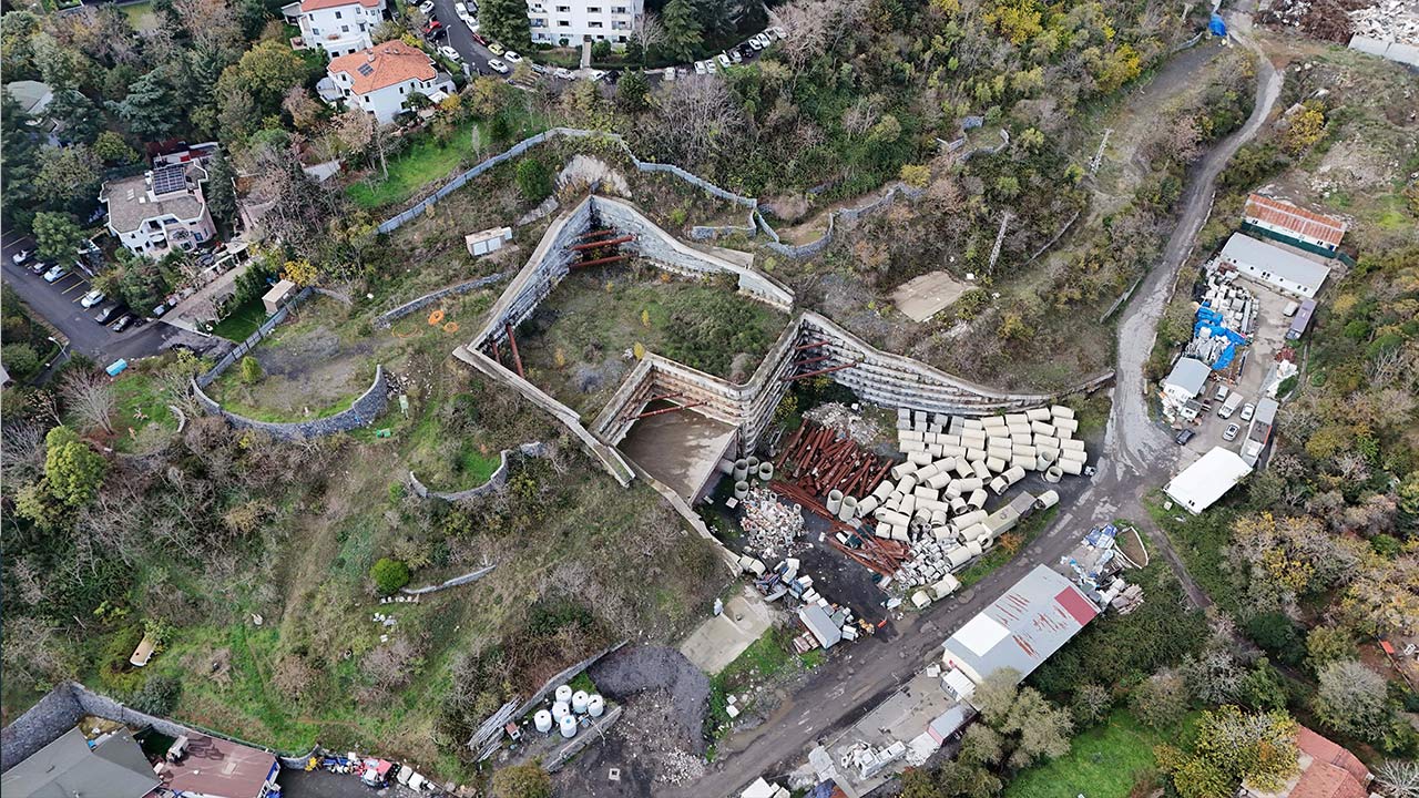 Ekrem geldi inşaat durdu! Yine İstanbul yine CHP yine eziyet