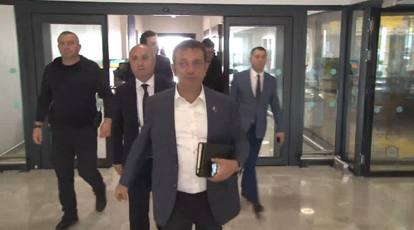 Foto - Ekrem İmamoğlu delege avında! Koltuk için tüm tuşlara basıyor.