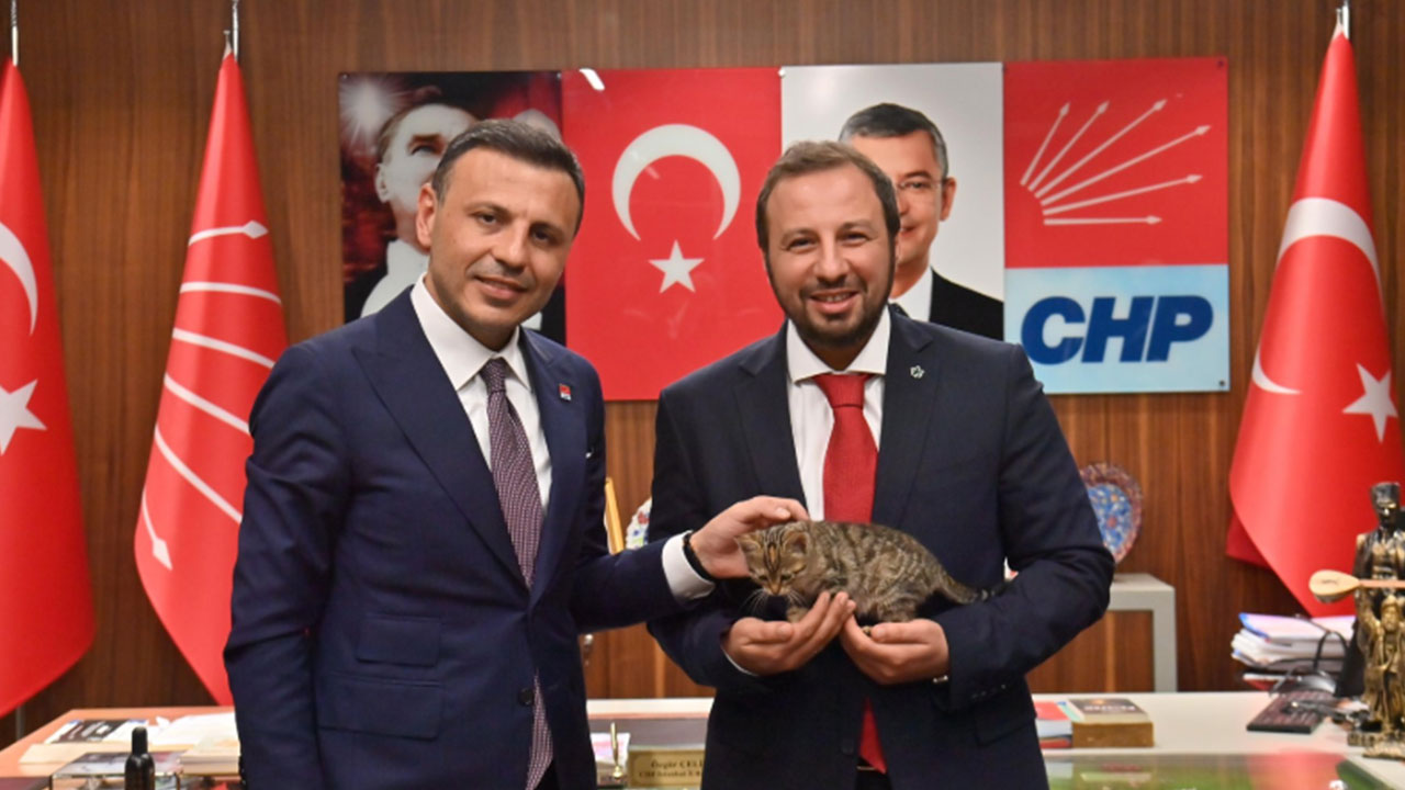 Foto - Ekrem İmamoğlu'na destek vermeye gidince görevden alındı