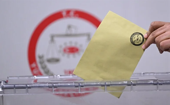 Foto - Ekrem İmamoğlu'nu gazlayan ünlü anket şirketinden sürpriz karar! Seçime sayılı günler kala duyurdular