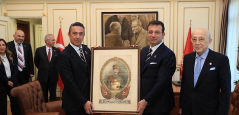 Foto - Ekrem İmamoğlu'nun kankasına kötü haber Ertuğrul Özkök'ten geldi! Nereye oy vereceğini açıkladı! Roma'da gününü gün etmişti...