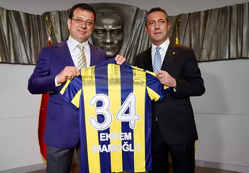 Foto - Ekrem İmamoğlu'nun kankasına kötü haber Ertuğrul Özkök'ten geldi! Nereye oy vereceğini açıkladı! Roma'da gününü gün etmişti...