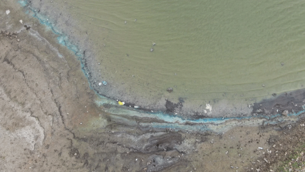 Foto - Ekrem yine uyudu! Suyun rengi değişti, balıklar ölmeye başladı! İnsanlar tedirgin