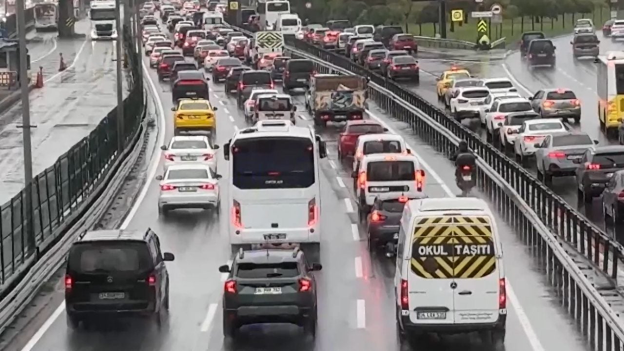 Foto - Ekrem’den sonra Nuri'de halkı bezdirdi: Yağmurda İstanbul yine allak bullak