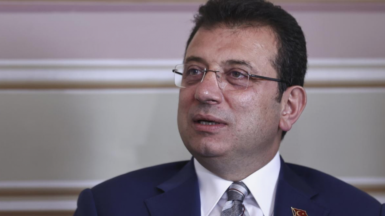 Foto - Ekrem'e beklemediği yerden sordular! Kaçamak cevap verdi