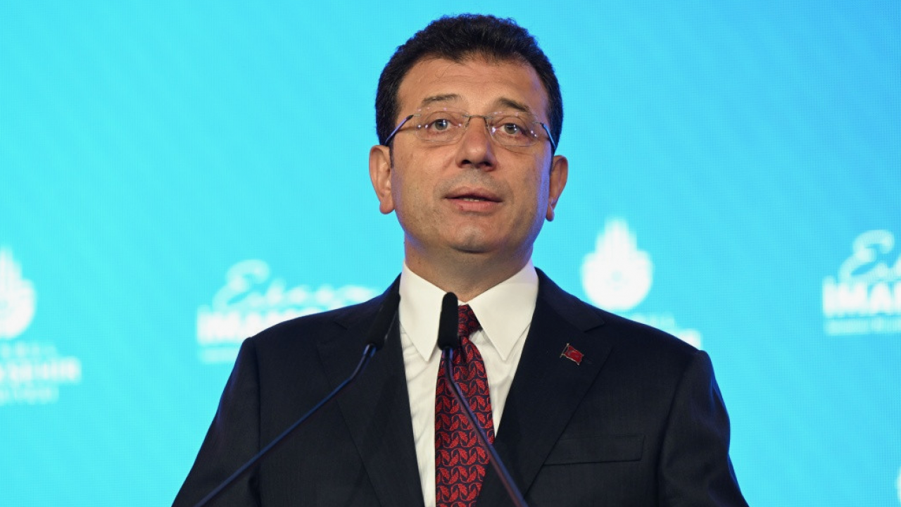 Foto - Ekrem'e beklemediği yerden sordular! Kaçamak cevap verdi