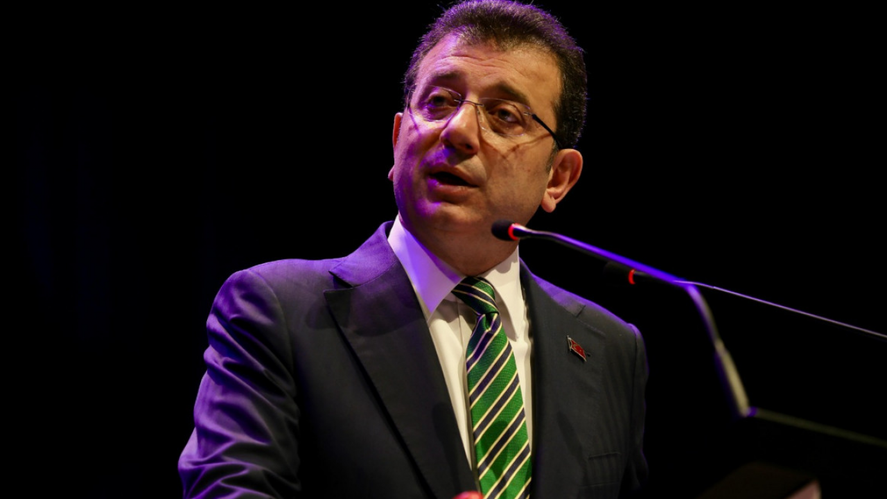 Foto - Ekrem'e beklemediği yerden sordular! Kaçamak cevap verdi