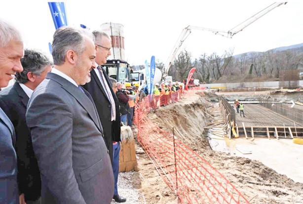 Ekrem'in İBB'si, Haliç ölürken seyrediyor: BBB daha temiz bir Karacabey Boğazı için çalışıyor