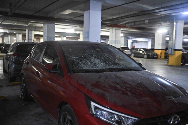 Ekrem'in İSPARK'ında akılalmaz olay! Arabalarını gören vatandaşların ağzı açık kaldı