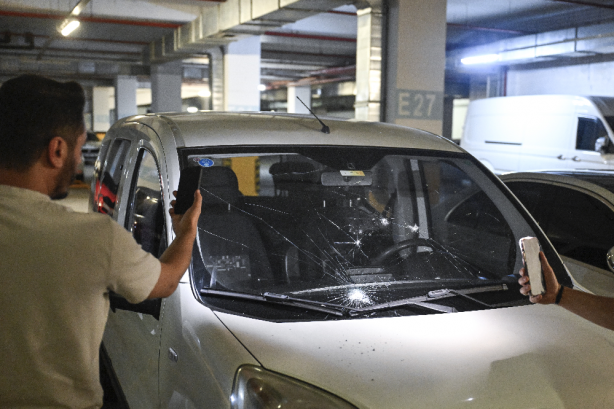 Foto - Ekrem'in İSPARK'ında akılalmaz olay! Arabalarını gören vatandaşların ağzı açık kaldı