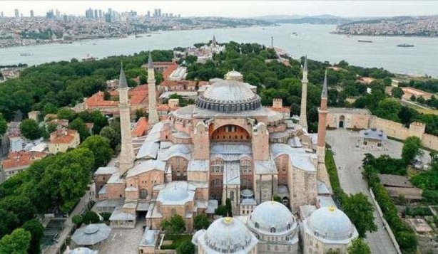 Ekşi Sözlük'te büyük alçaklık! Cami olarak işe yaramıyor, Ayasofya'yı satalım