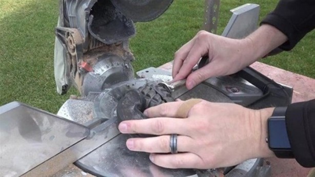 Foto - El bombasının içinde ne var? Gelin bakalım...