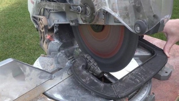 Foto - El bombasının içinde ne var? Gelin bakalım...