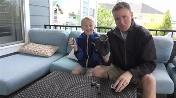 Foto - El bombasının içini açtılar!