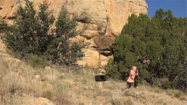 Foto - El bombasının içini açtılar!