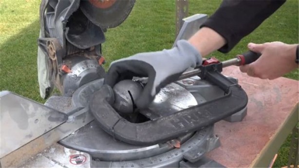 Foto - El bombasının içini açtılar!