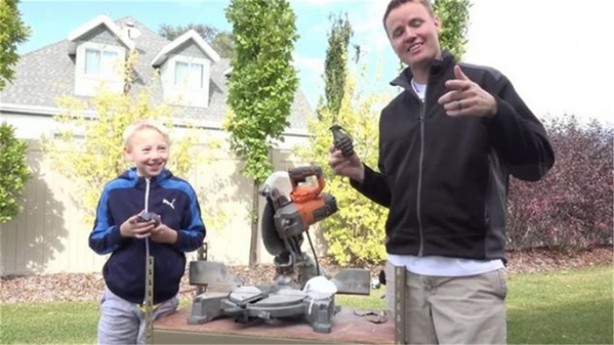 Foto - El bombasının içini açtılar!