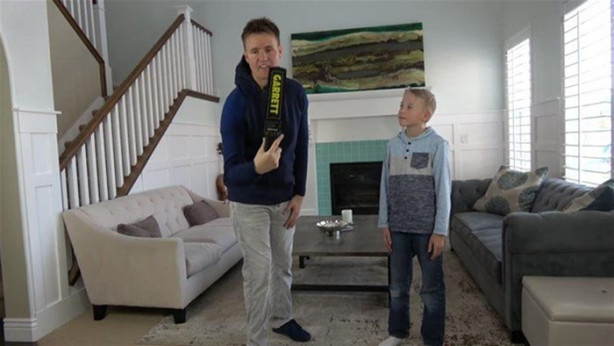  El dedektörünün içini açtılar! İşte çıkanlar...