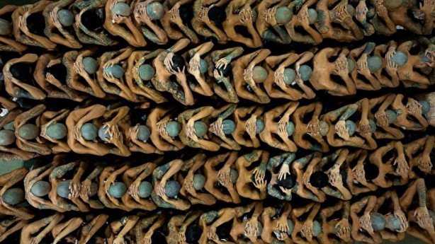 Foto - El Salvador’da neler oluyor! Yüzlerce mahkum daha 'mega' hapishaneye nakledildi