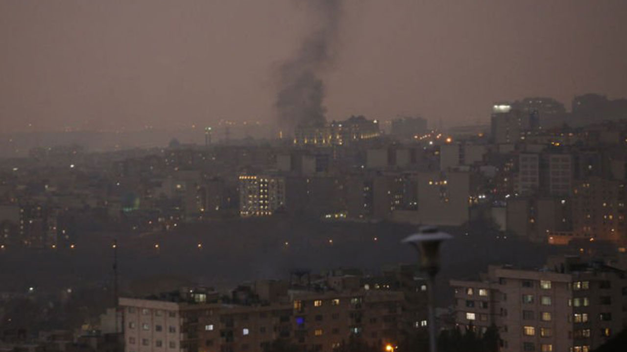 Foto - El Şara hükümeti sessizliğini korurken Suriye'yi vurmaya başladılar
