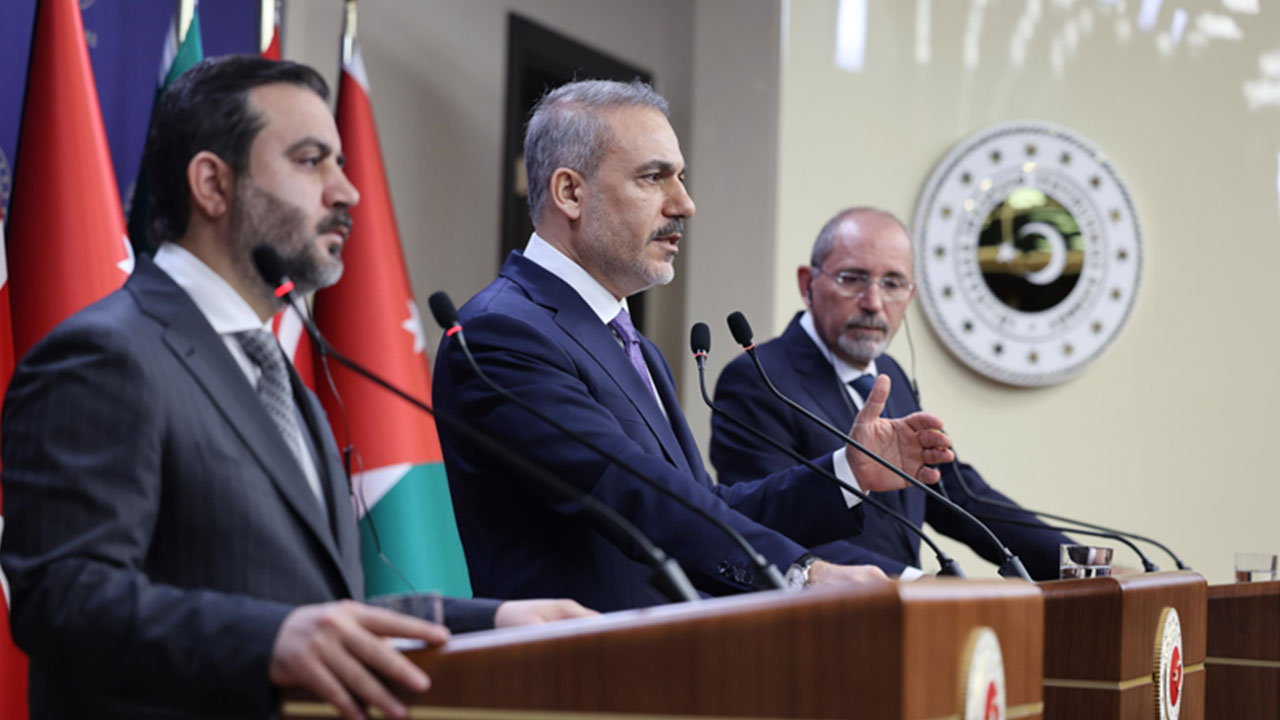 Foto - El Şara hükümetinden olay karar: 'Türkiye'de açmaya karar verdik' diyerek duyurdular