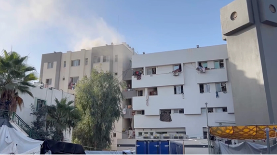 Foto - El Şifa Hastanesi'ne baskın! Gözleri kapalı, çıplak halde kaçırıldılar